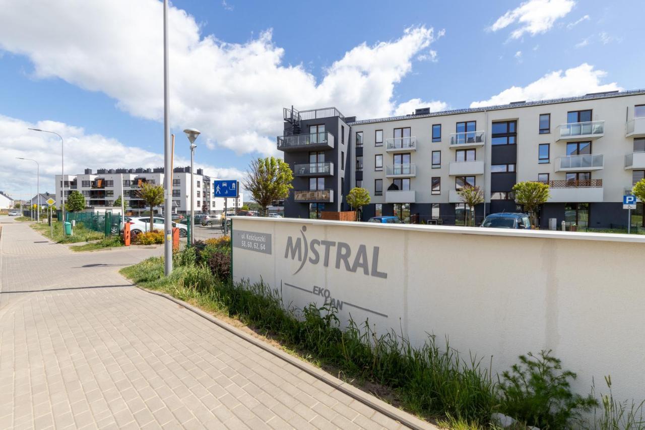 Apartment Mistral Gdynia With Parking By Noclegi Renters Esterno foto